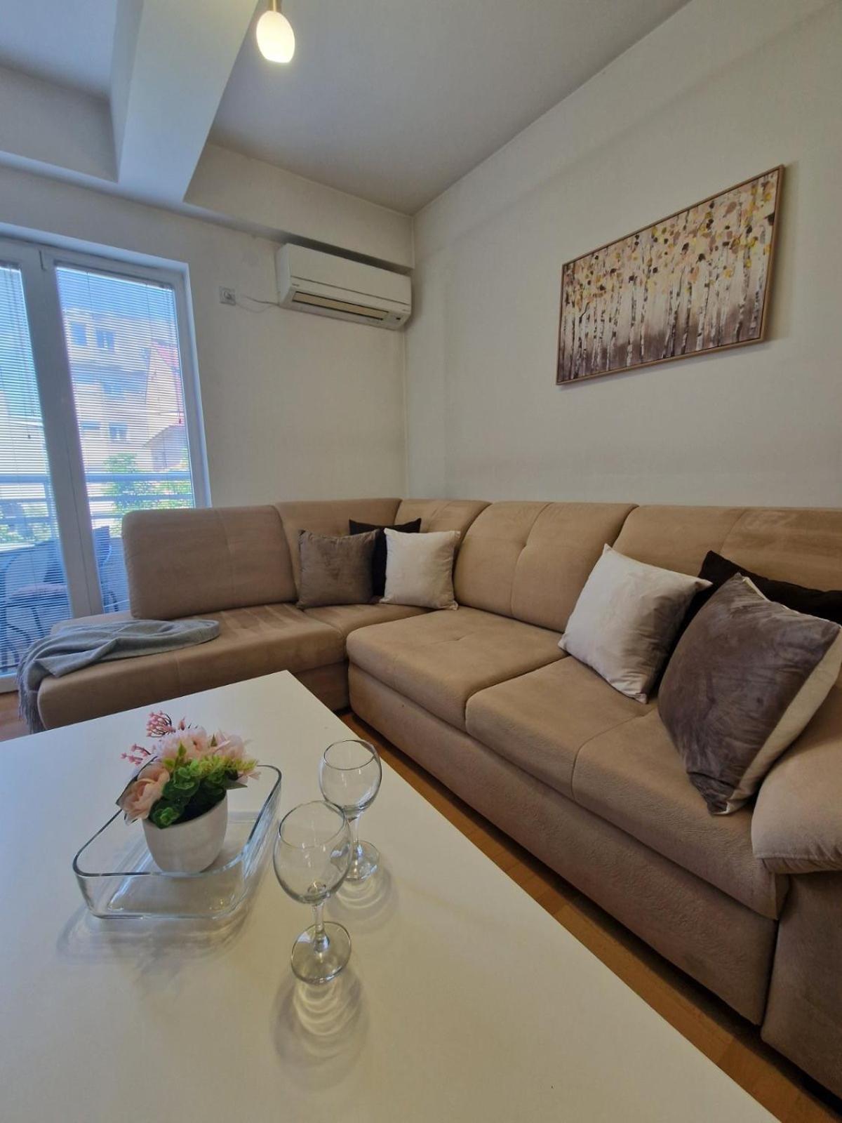 Kamche Lux Apartment Escópia Exterior foto